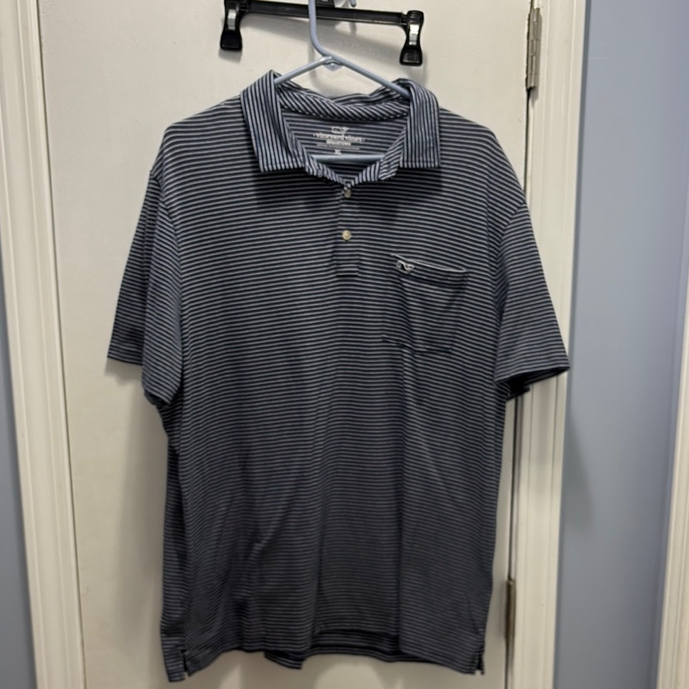 Vineyard Vines Men's Navy and White Striped Polo